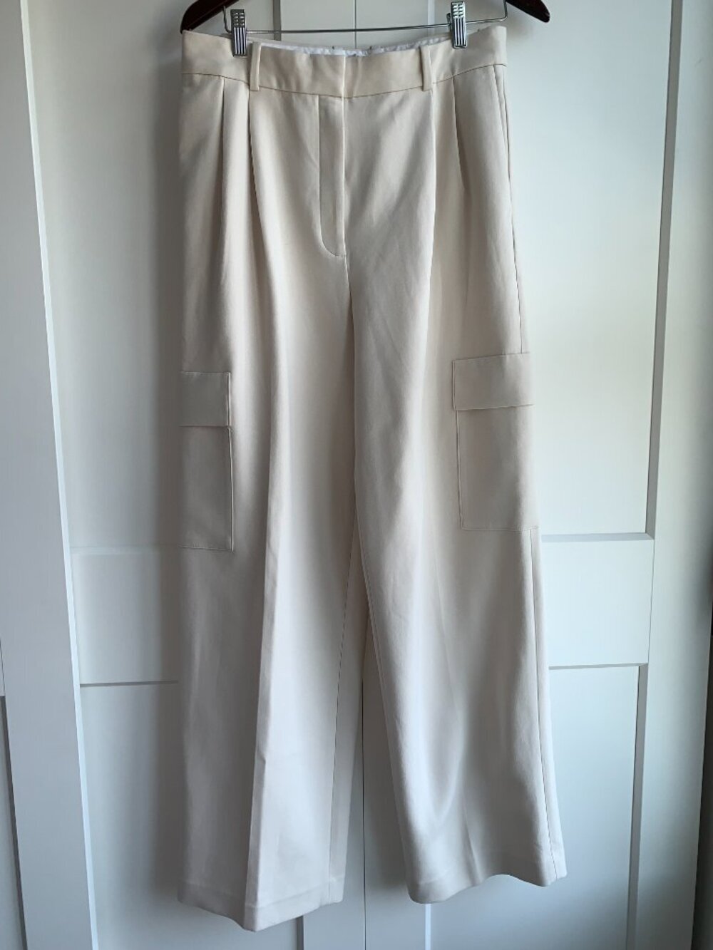 Babaton Spotlight Cargo Pant Wide Leg High Rise Pant size 10 - Picture 3 of 13